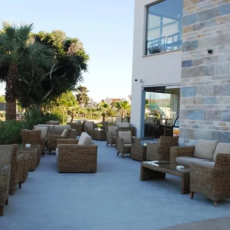 Gold Lagoon Kosher - By Amphora & 4* Paphos