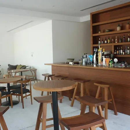 Gold Lagoon Kosher - By Amphora &