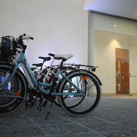 Gold Lagoon Kosher - By Amphora & 4*