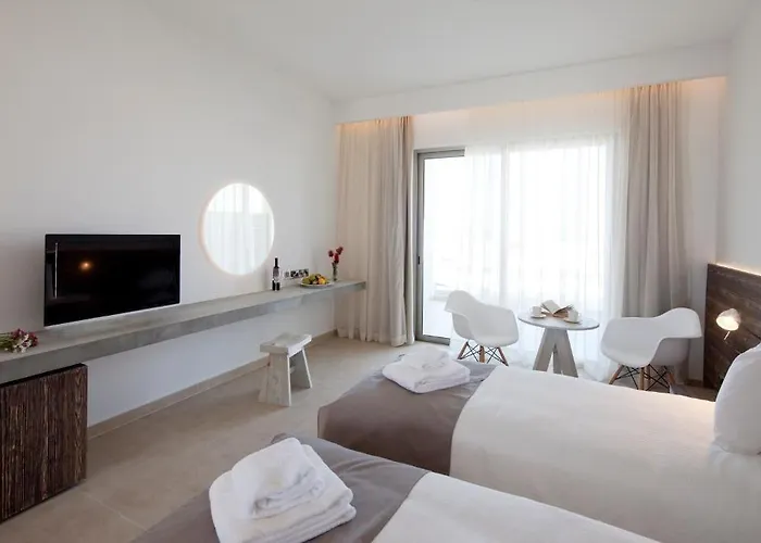 Gold Lagoon Kosher - By Amphora & Hotel Paphos