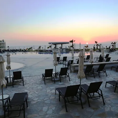 Gold Lagoon Kosher - By Amphora & Paphos