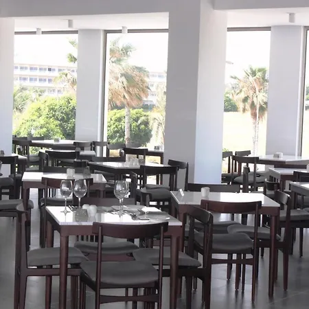 מלון Gold Lagoon Kosher - By Amphora & Paphos