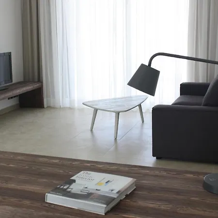 Gold Lagoon Kosher - By Amphora & ホテル